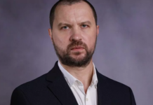 Tapalagă despre Iohannis: “A fost Împăratul de pe tronul WC-ului potrivit!”