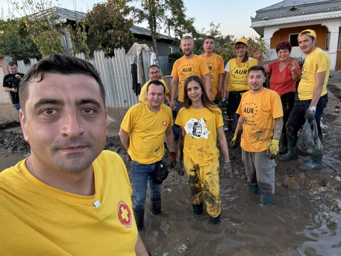 Ionescu: Congresul AUR a fost doar o regie nereușită, realizată cu armată de consilieri locali ce trebuiau să capete mandatele. Aceștia au fost anunțați că nu-și mai primesc înapoi împrumuturile din campanie!