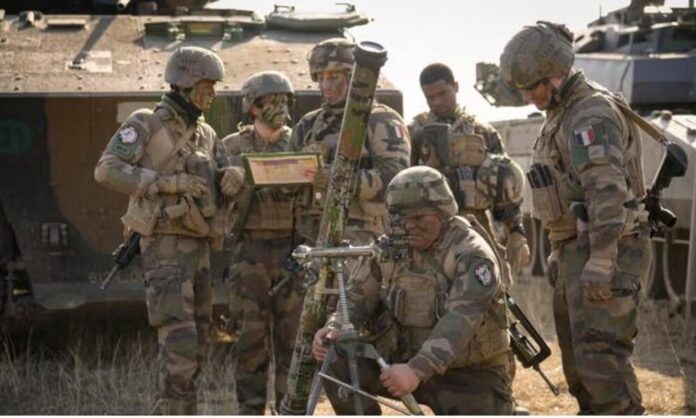 COTIDIANUL: Presa maghiară susține că Franța se pregătește în România pentru un război cu Rusia!