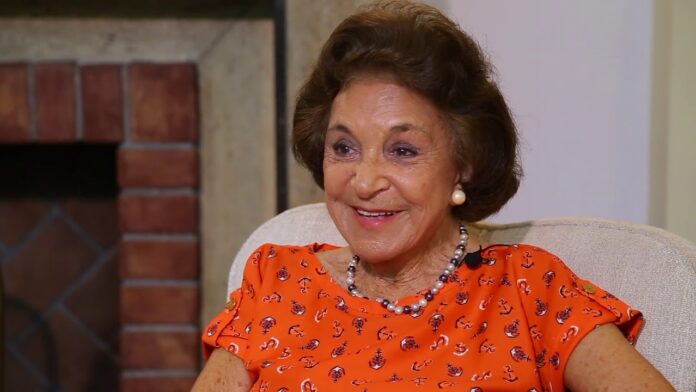 Simona Vrăbiescu-Kleckner: Trump va avea multe voturi populare la alegerile din 5 noiembrie, dar poate fi învins la votul electoral. Cred că Obama este cel ce agreghează jocurile subterane anti-Trump, sper să nu reușească de data asta!