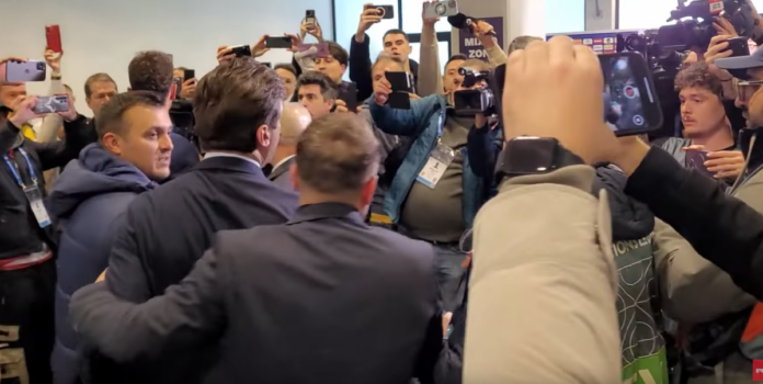 Căpitanul selecţionatei Kosovo i-a făcut ‘țigani’ pe jurnaliștii români. Scene incredibile surprinse în zona mixtă la finalul partidei din Liga Naţiunilor