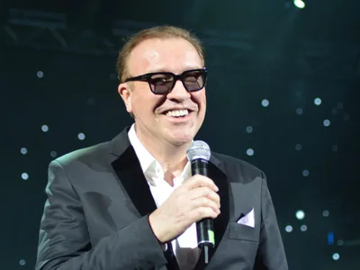 Gușă: Gabi Cotabiță nu ne mai bate la fereastră-n nicio “Noapte albastră”. “Nu-ți spun adio”, prieten drag! Mâine te-ascultăm toată ziua la GOLD FM, “Atunci când nu ești”, pentru că n-ai fost doar “Un simplu trecător”.