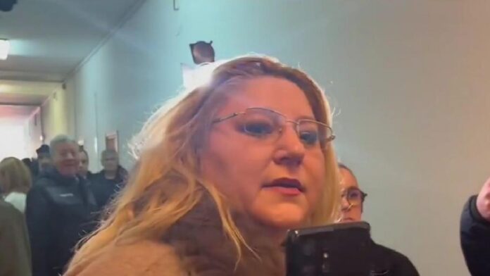 Șoșoacă cere românilor să se revolte: Trebuie anulate alegerile, să ieșim în stradă și să-i dăm jos. Nici acum nu ieșiți?