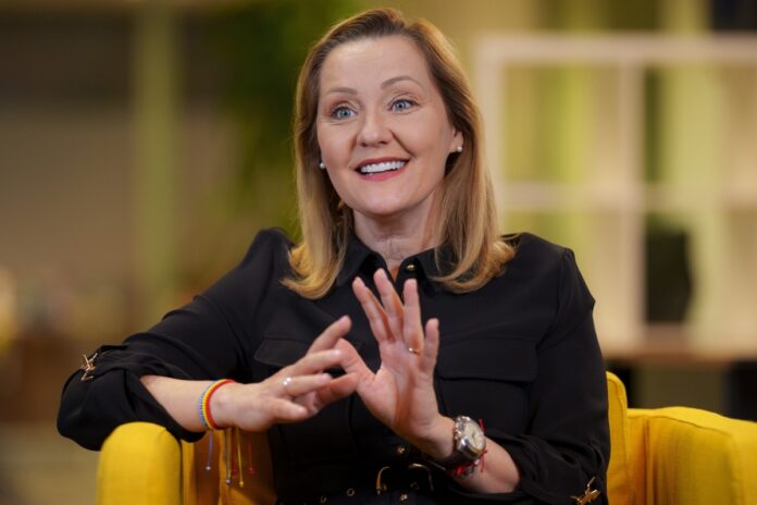 Abuz asupra libertății presei: Lasconi a interzis accesul România TV în sediul USR, acuzând trustul că promovează mesaje putiniste