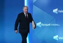 Director al influentului club rus Valdai: Tot ceea ce se întâmplă acum cu Europa stârnește curiozitate, dar exclusiv de natură materială. Puteri precum Turcia privesc Europa ca prădători. Iar aliații americani tratează criza partenerilor europeni ca o afacere