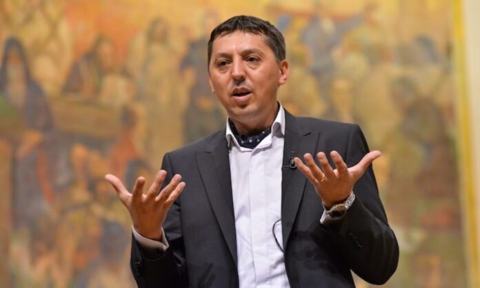 Nistorescu despre ”făcătura academică – Daniel David’