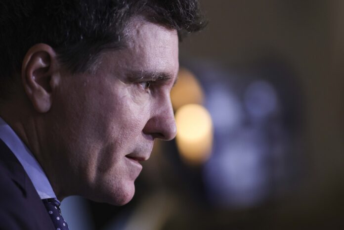 Încă o trădare a lui Dan Voiculescu! PUSL trece de partea lui Nicușor Dan