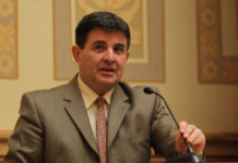 Octavian Știreanu, în apărarea lui Mircea Malița, îl desființează pe Hunor Kelemen!