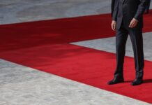 STIRIPESURSE: Jocul-BOMBĂ din culisele demisiei lui Iohannis și ajungerii lui Bolojan la Cotroceni!