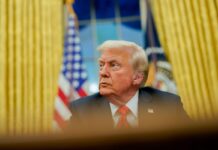 Comaroni: Declarațiile contradictorii ale lui Trump sunt periculoase, el le face intenționat și urmărește inclusiv mari interese speculative financiare!