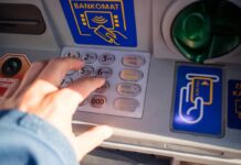 Românii pot retrage mai puțini bani de la ATM în 2025: Noile limite impuse de băncile din România