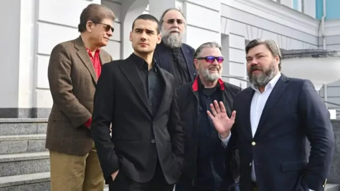 Mario Nawfal, omul lui Elon Musk, a fost la Moscova ca să-i intervieveze pe Lavrov și Peskov. Găzduit de către Dughin și Malofeev! (G4Media)