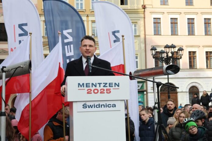 În Polonia apare un favorit la prezidențiale care e considerat putinist, om de afaceri în vârstă de 38 de ani (Inpolitics)