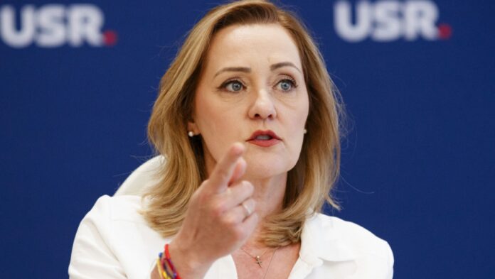 Elena Lasconi confirmă jocul subteran prezentat exclusiv la GOLD FM! S-ar retrage în favoarea lui Bolojan