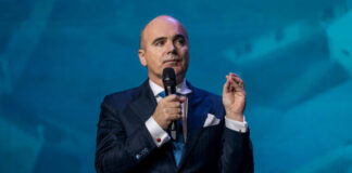 Rareș Bogdan îl susține pe Veștea și joacă pe mâna lui Nicușor Dan: “Trebuie urgent guvern stabil, altfel ne prăbușim economic!”