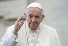 Personalitatea internațională a săptămânii este Papa Francisc, omul care a distrus dogma catolică pentru a promova ideologia transumanistă și care, în ciuda laudelor, nu s-a implicat activ pentru a opri niciun război.