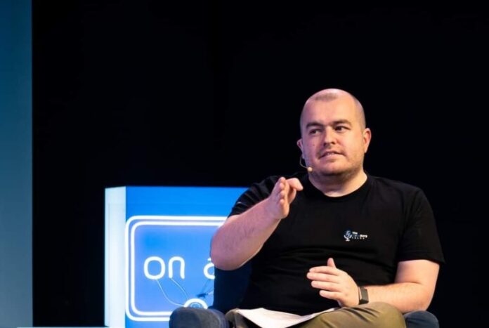 Vlad Mercori. Cine este omul de la care se așteaptă BOMBA campaniei electorale?