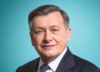 Crin Antonescu, mesaj cu tâlc pentru CTP: “Eu sunt un învins. Dvs ați câștigat întotdeauna, și cu Iliescu, și cu Băsescu, și cu Kovesi, si cu Iohannis, și cu ND!”