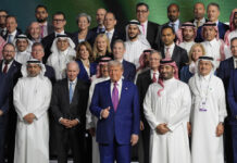 Titanii afacerilor îl întâmpină pe Donald Trump în Arabia Saudită
