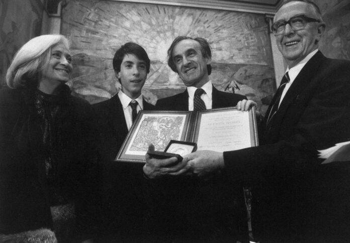 Jurnalista americană Candace Owens expune ”escrocheria Elie Wiesel”. Legătura cu scandalul proxenetului Epstein, dar și cu România! (ACTIVENEWS)