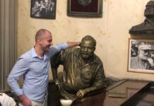 126 ani de Ernest Hemingway – Jurnalist și romancier, iubitor al sportului, vânător și pescar, tată, OM