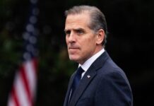 Personalitatea internațională a săptămânii, Hunter Biden. Fostul prim fiu al președintelui Joe Biden, reactivat acum de serviciile de informații pentru a distruge și mai tare imaginea lui Trump.