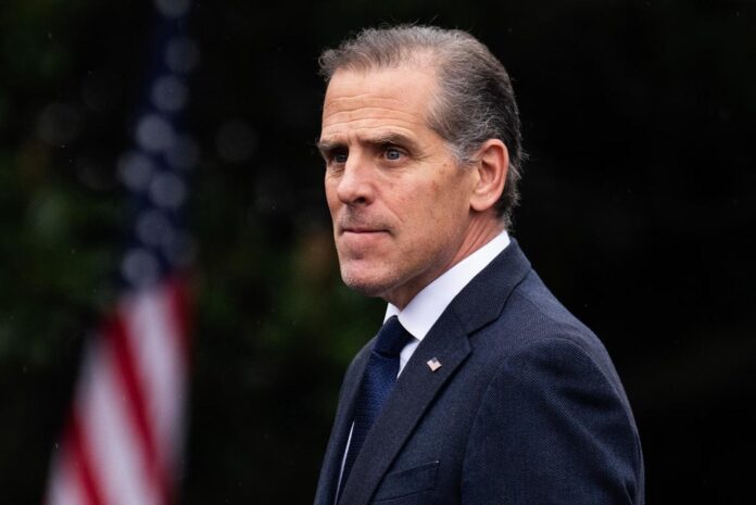 Personalitatea internațională a săptămânii, Hunter Biden. Fostul prim fiu al președintelui Joe Biden, reactivat acum de serviciile de informații pentru a distruge și mai tare imaginea lui Trump.