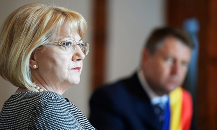 Era de așteptat! Primărița Sibiului, protejata lui Iohannis, a dat informații la Securitate