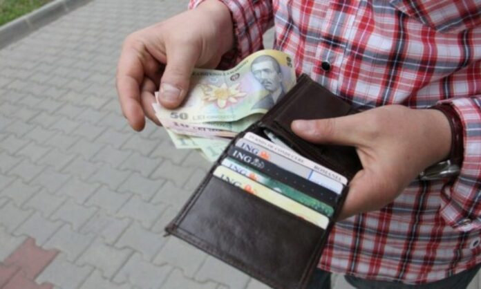 Spor de “wifi” pentru angajații la stat, 1 miliard de euro pe an!