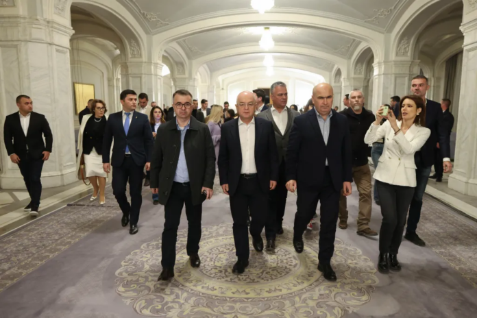 Congresul PNL. Bolojan n-are contracandidat, iar viitorii săi adjuncți au averi însumate de sute de milioane de euro!