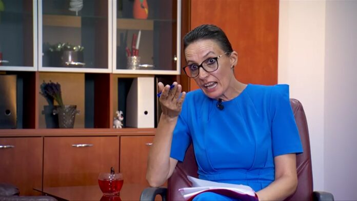 Fiul șefei CSM, angajat și el tot la stat! Care e încrengătura de interese