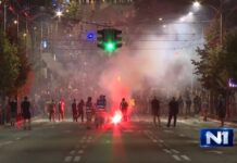 Vucic are mari probleme în Serbia! 5 zile de proteste violente, cu incendierea sediilor partidului de guvernământ