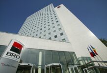 Șefii băncilor se îmbogățesc pe spatele românilor!