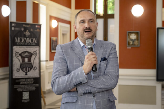 Ionuț Țene: Nobelul pentru literatură, acordat unui anti-rus la comandă, adversar al lui Viktor Orban. “Cărtărescu al Ungariei”!