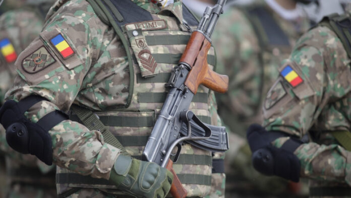 Comaroni: Convocarea în cazul lui Cozmin Gușă, care a împlinit deja 55 de ani, deci nu mai este rezervist, ci e în “retragere”, e un mare abuz, petrecut din cauza faptului că acesta i-a criticat pe șefii armatei! Operațiunea “mobilizarea” indică în plus faptul că românii sunt programați să trăiască sub amenințări și teroare. Plus manipulare și dezbinare!