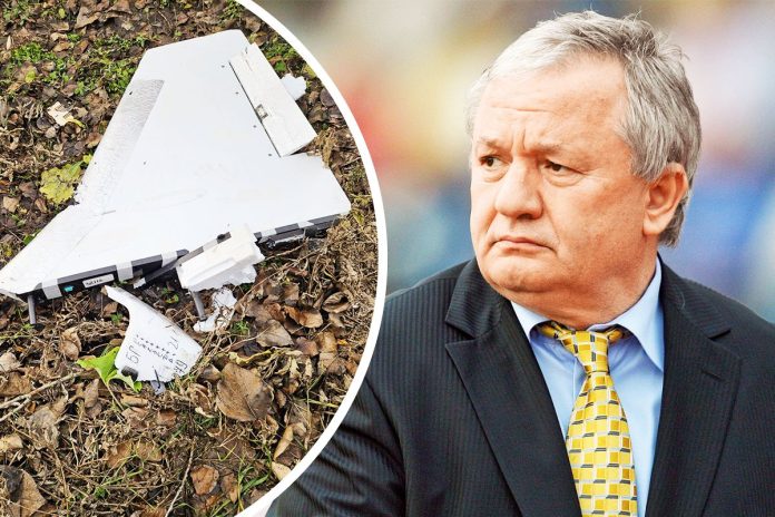 Adrian Porumboiu îl ironizează dur pe Moșteanu referitor la drona așa-zis rusească: “Suntem nebuni cu toții. Moșteanu nu-și găsește nici diplomele, ce să știe el despre ruși?!”