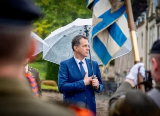 INPOLITICS: USR face România de râs pe planetă. Știrile despre Moșteanu în presa lumii!