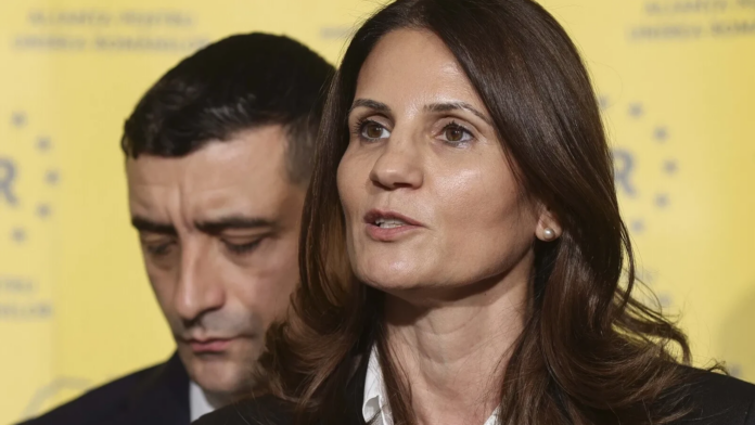 Alexandra Cruceru (STIRIPESURSE): Anca Alexandrescu, pariul AUR pentru București. Strategie electorală sau joc al orgoliilor după retragerea lui Călin Georgescu?