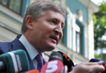 Miliardarul ucrainean Rinat Ahmetov se luptă cu românul Dorinel Umbrărescu pentru achiziția combinatului siderurgic de la Galați, după ce l-a cumpărat pe cel din Iași!