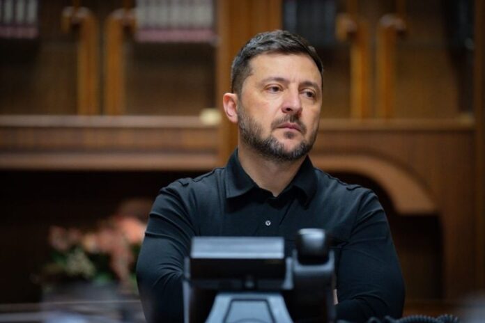 BTI: Un mega-scandal de corupție poate aduce marele final pentru Zelensky!