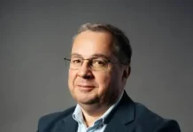 Profesorul de drept Radu Chiriță dă de pământ cu documentarul Recorder