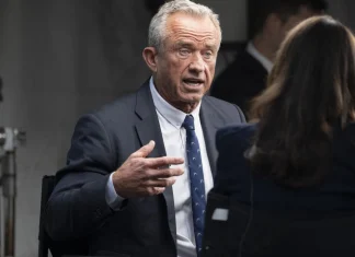 Robert Kennedy JR denunță public ”alimentele otrăvite”. ”Oamenii săraci consumă mâncare ultraprocesată, care-i îmbolnăvește!”