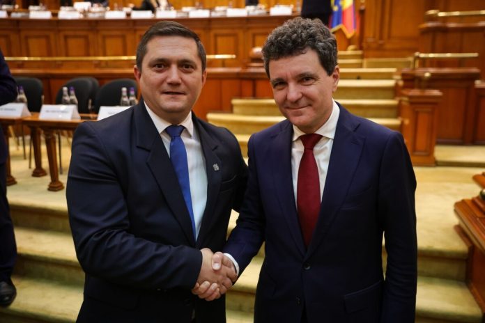 Ipocrizia „Fără Penali” explodează la USR: Senatorul implicat în dosarul drogurilor rămâne „gardianul” Comunicațiilor din Senat