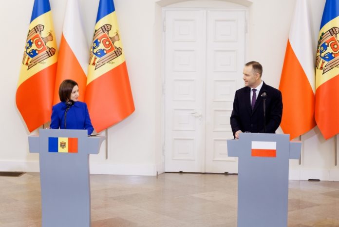 Maia Sandu n-a mai venit în România, dar a făcut o vizită de stat în Polonia. Discursul moldovencei la conferința de presă comună cu președintele Karol Nawrocki