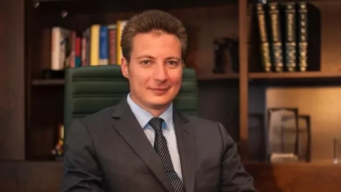 “Talentatul domn Caramitru”. Cum a devenit mare proprietar cu complicitatea statului român!