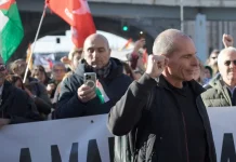 Ianis Varoufakis pedepsit pentru declarațiile contra “ocultei mondiale”, a fost convocat la Poliție pe baza unor acuzații false!