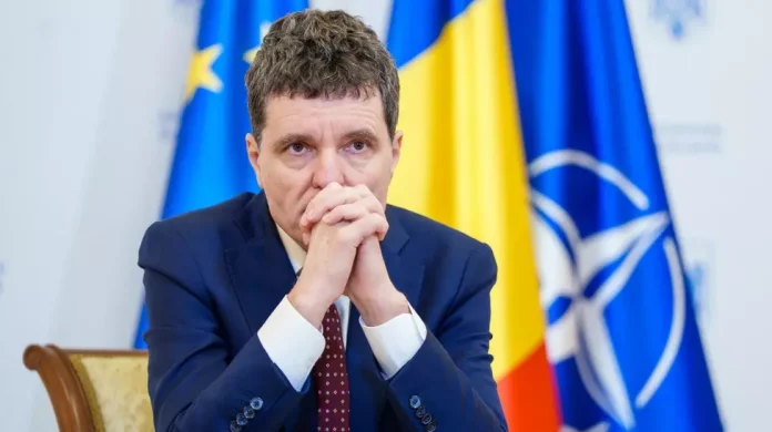 Costi Rogozanu: Nicușor, un observator la masa lui Trump. Derută nebună: cu cine ne aliem, pe cine mai venerăm (Libertatea)