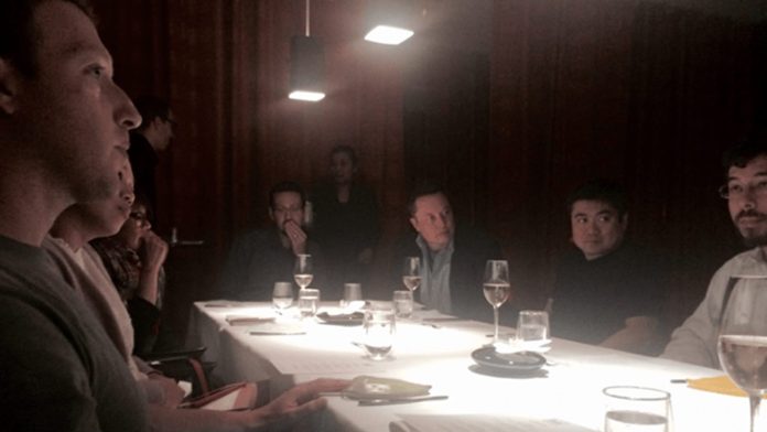 Miliardarii americani la o “cină sălbatică” cu proxenetul Epstein!