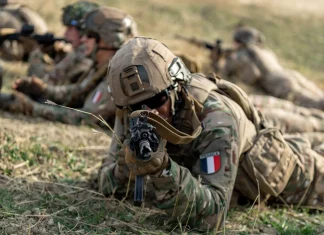 Cum arată corupția în Armata română: posturi vândute, pensii umflate ilegal, lemn furat cu camioanele militare, soldații la muncă în gospodăriile ofițerilor!