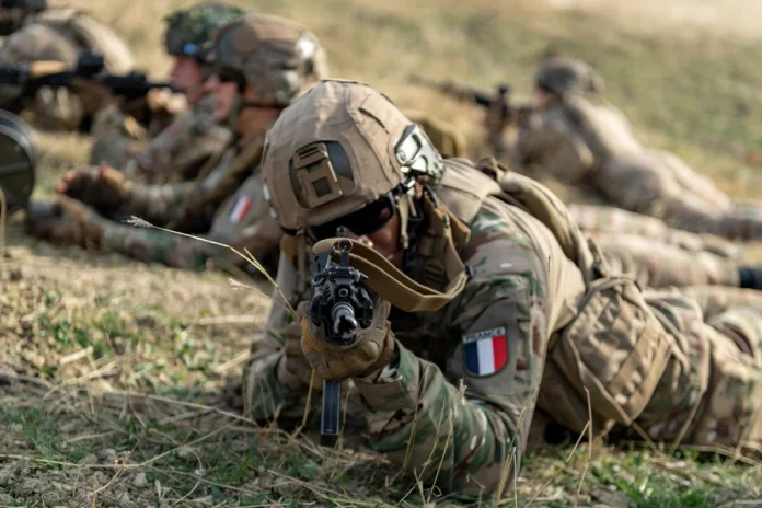 Cum arată corupția în Armata română: posturi vândute, pensii umflate ilegal, lemn furat cu camioanele militare, soldații la muncă în gospodăriile ofițerilor!